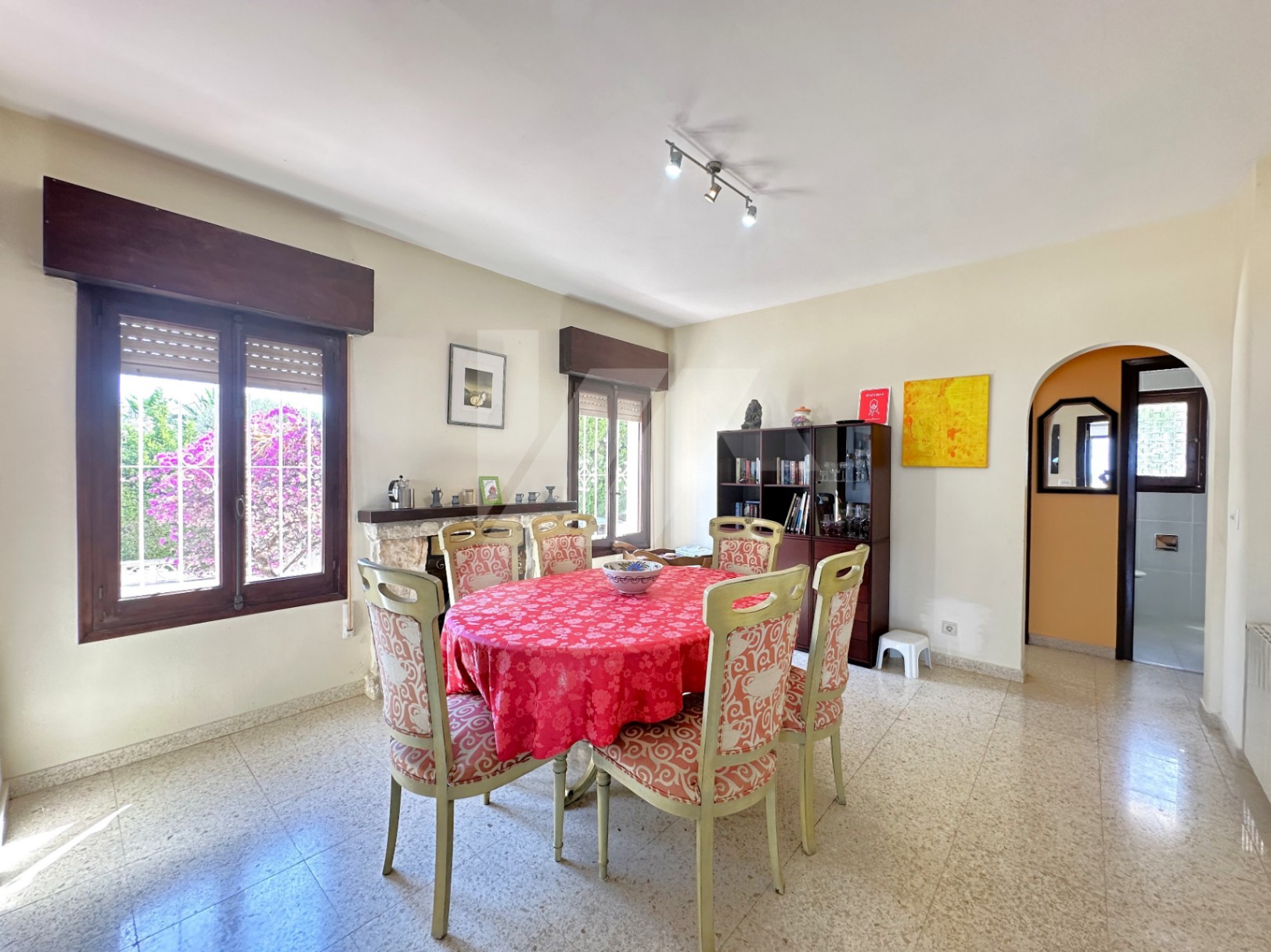 Villa en venta en Moraira con vistas espectaculares al mar.