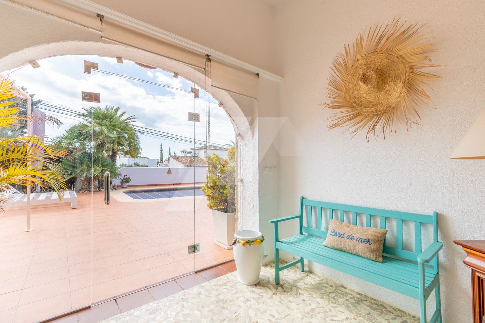 Villa de lujo en venta en Moraira, Pla del Mar, con vistas al mar.