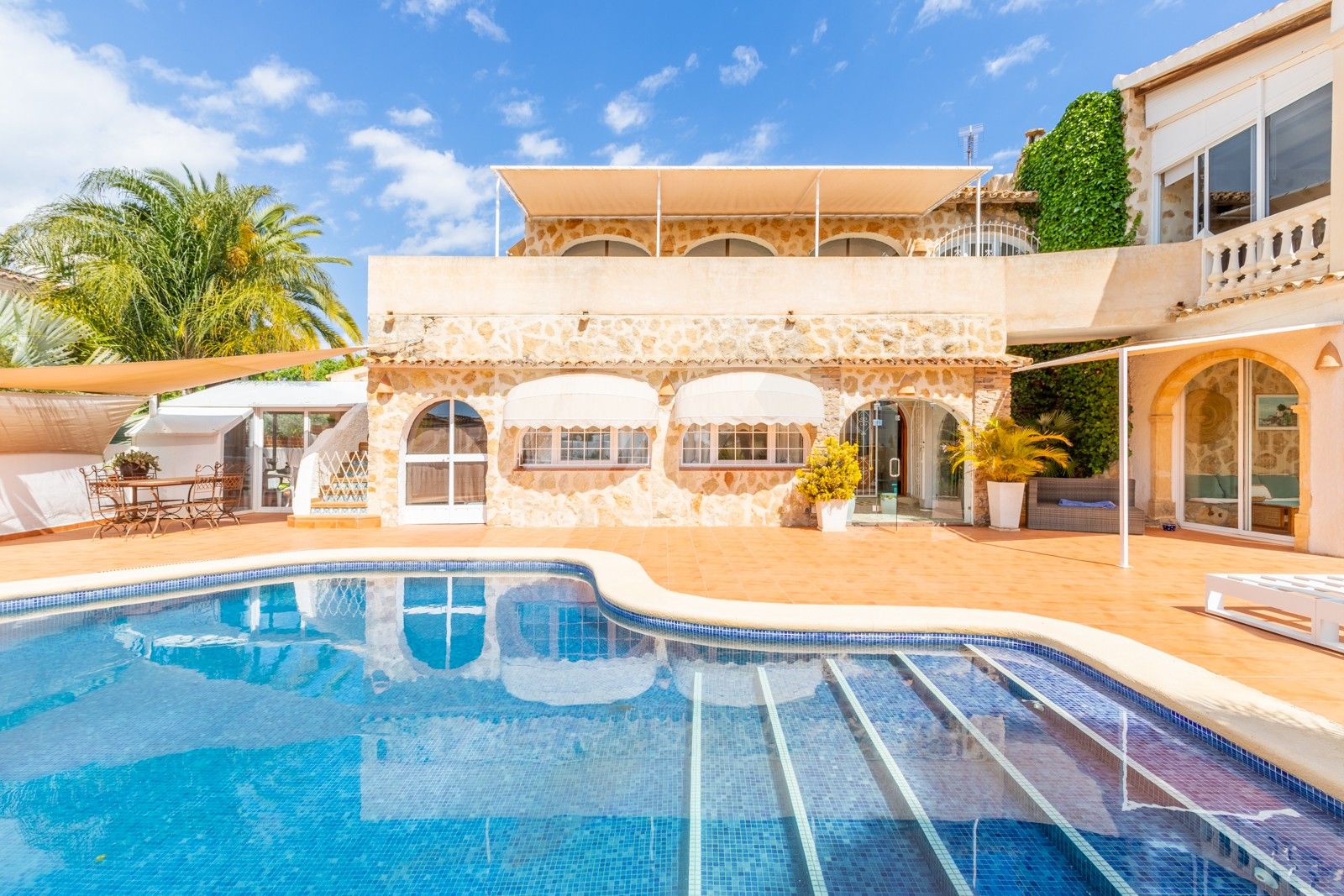 Villa de lujo en venta en Moraira, Pla del Mar, con vistas al mar.