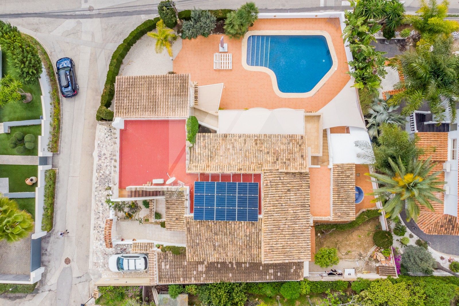 Villa de lujo en venta en Moraira, Pla del Mar, con vistas al mar.