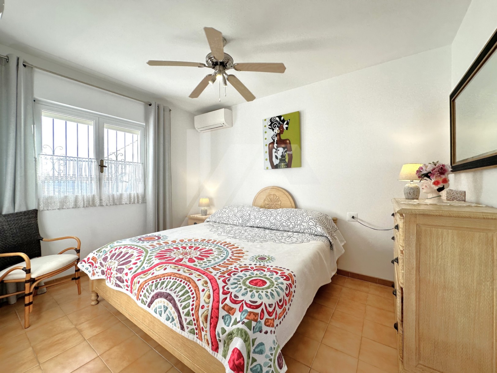 Bungalow con vistas al mar en venta en Moraira, Costa Blanca.