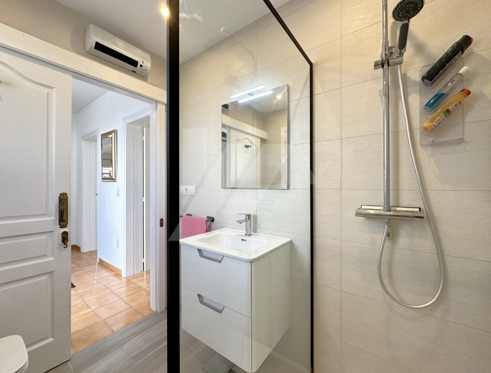 Bungalow con vistas al mar en venta en Moraira, Costa Blanca.