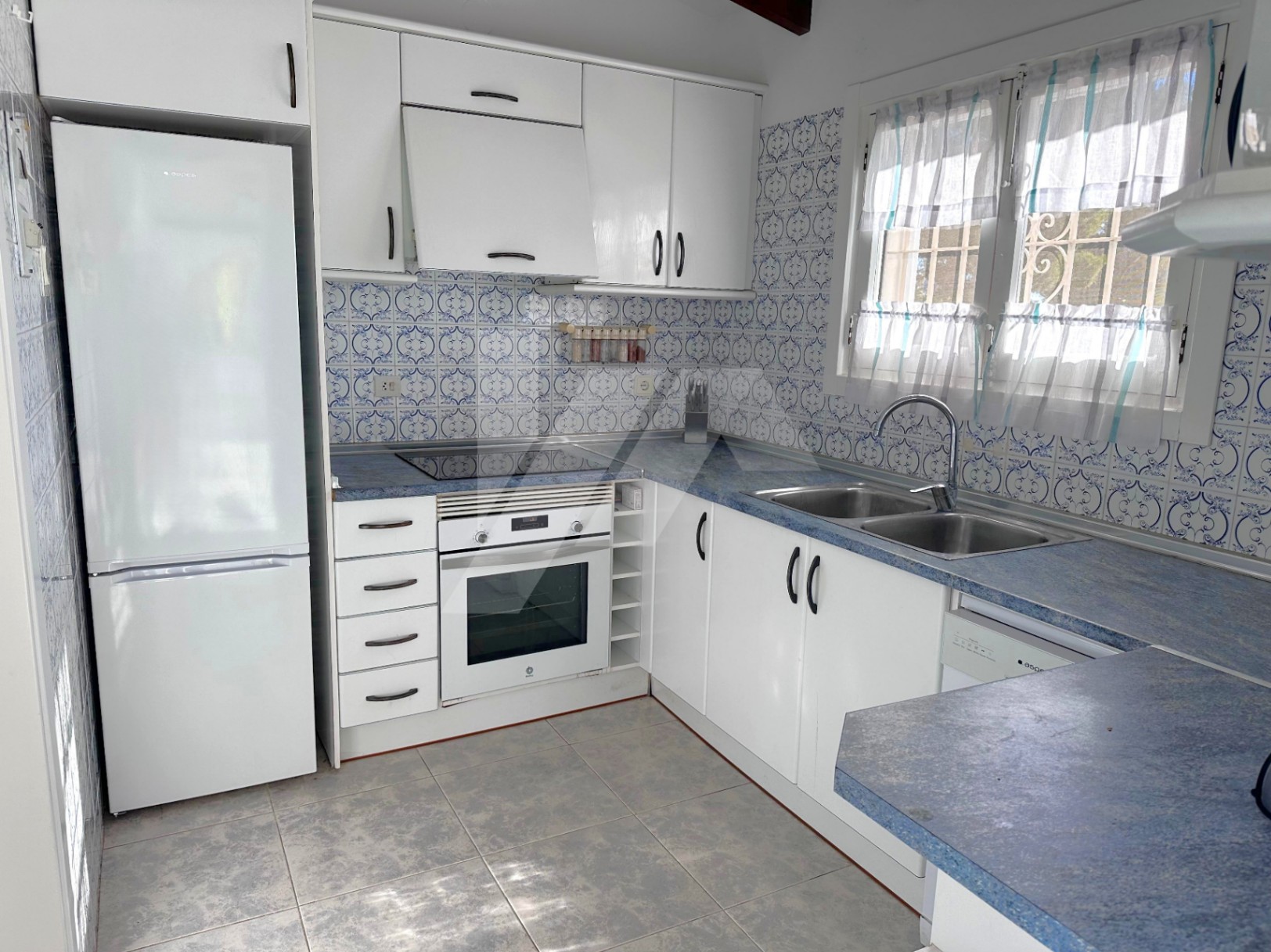 Villa con vistas al mar en venta en Moraira, costa blanca.