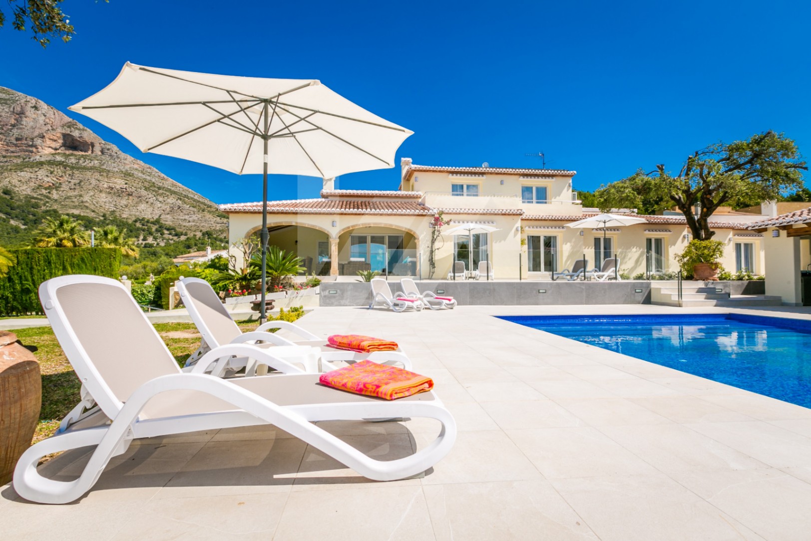 Exclusiva Villa de Lujo en venta en Jávea, Costa Blanca.