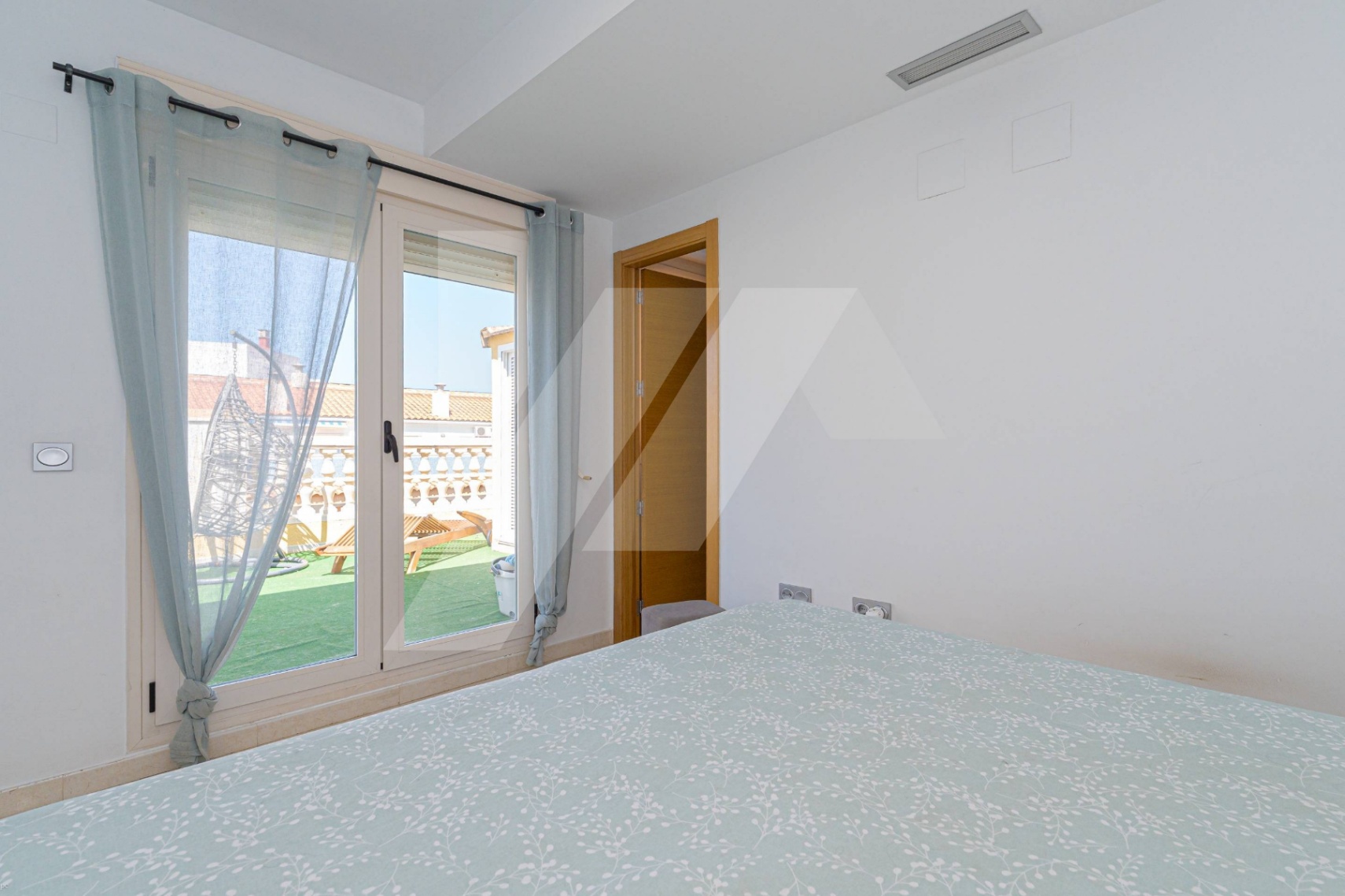 Ático con piscina en venta en Denia, Costa Blanca.