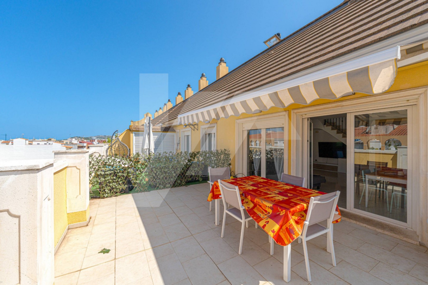 Ático con piscina en venta en Denia, Costa Blanca.