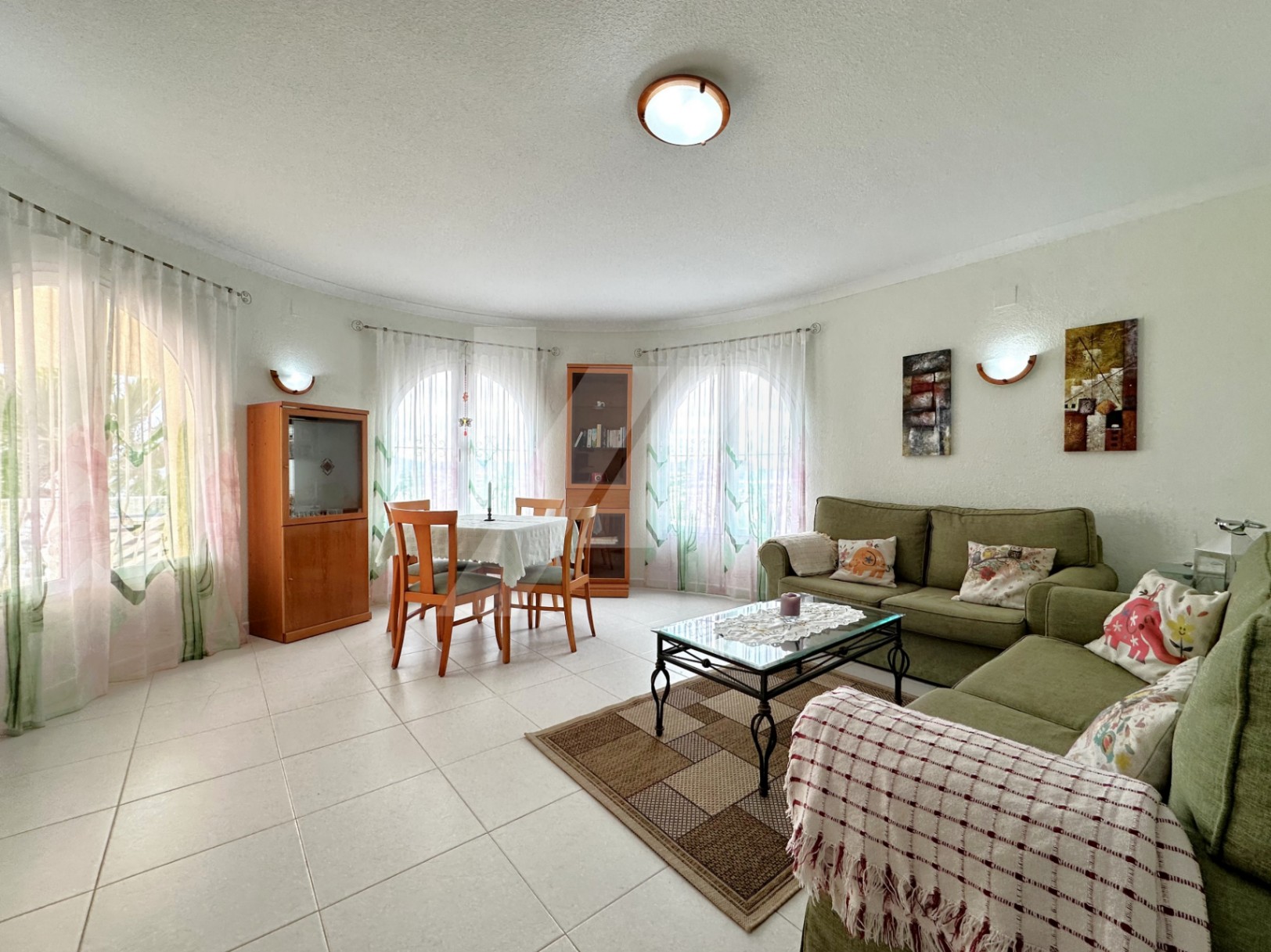 Villa con vistas panorámicas al mar en venta en Benitachell, Costa Blanca.
