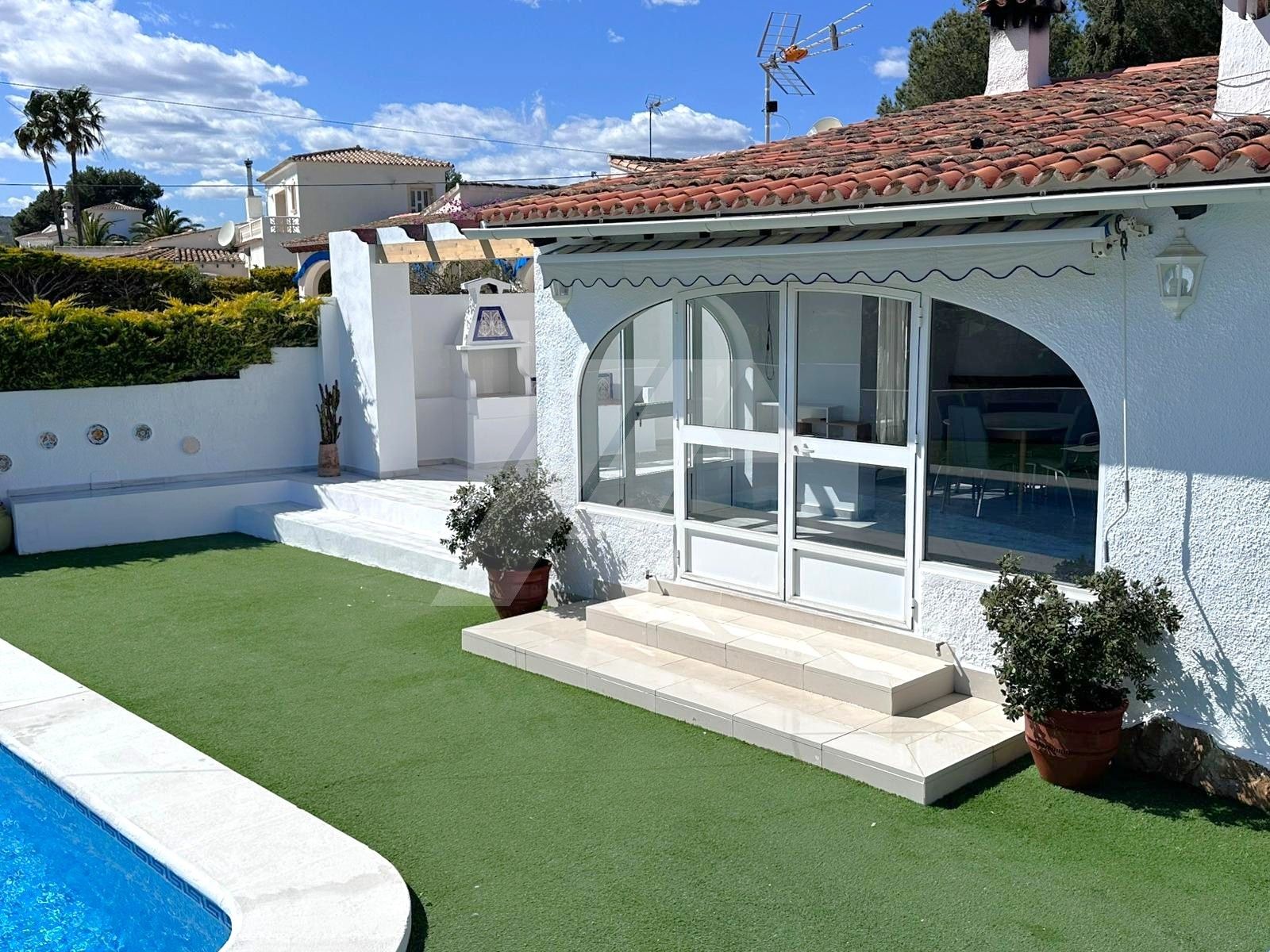 Villa con vistas al mar en venta en Moraira, costa blanca.