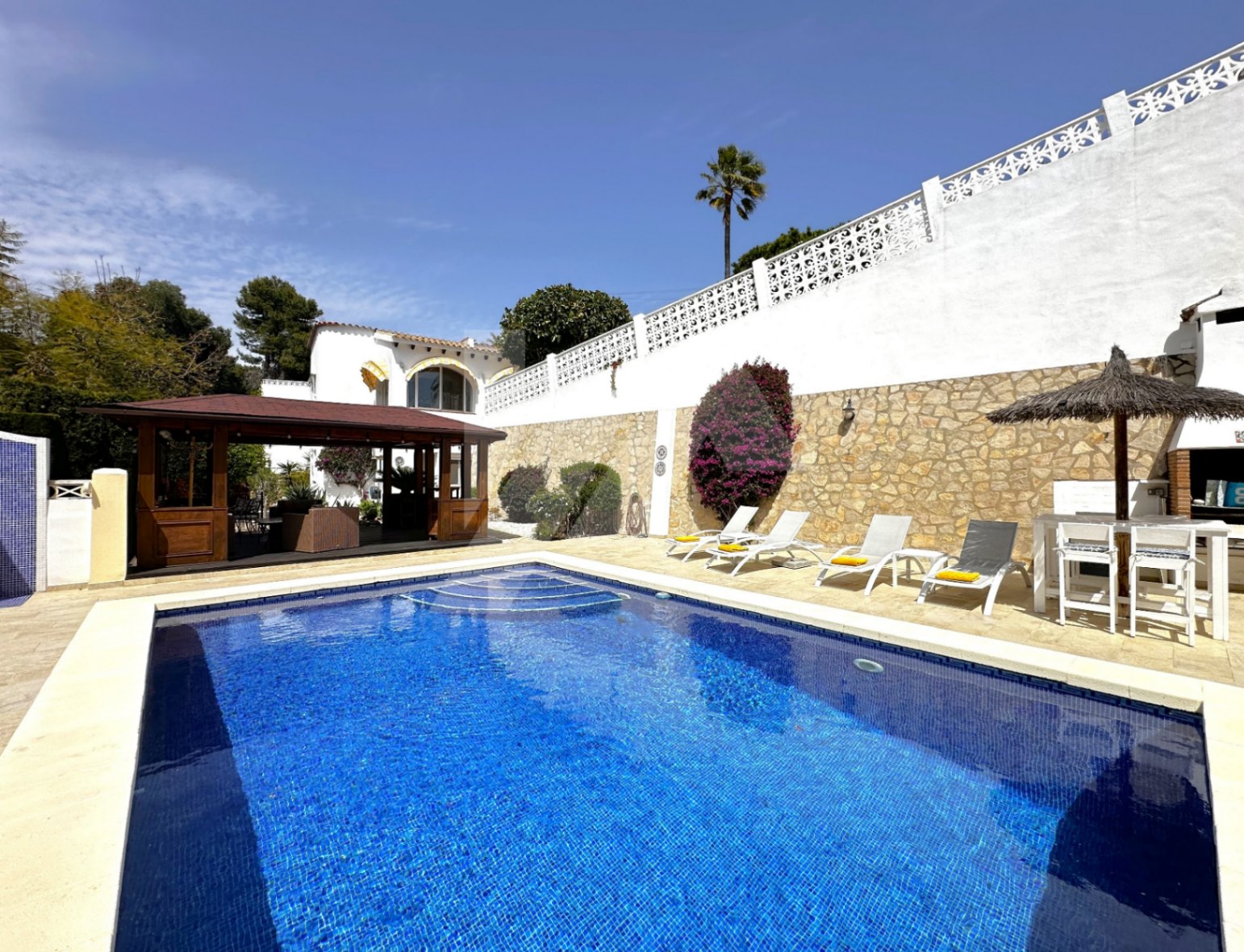 Villa en venta en Benissa Costa, Costa Blanca.
