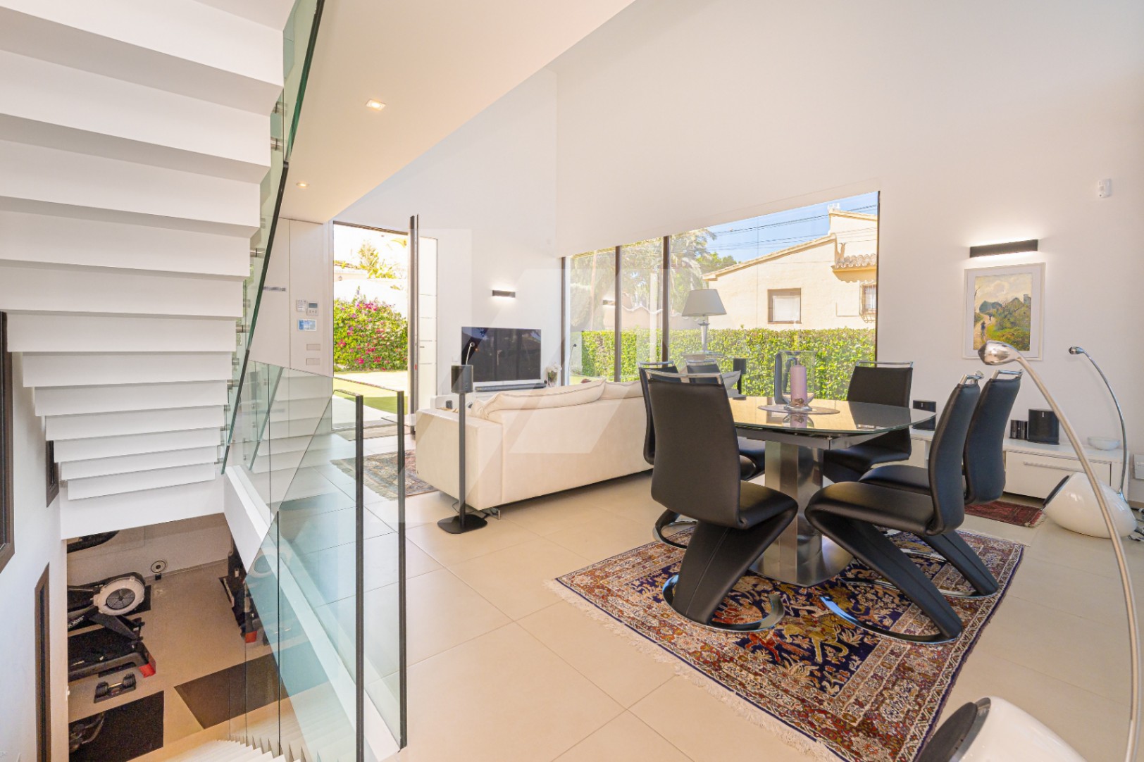 Villa moderna en venta en Moraira con vistas al mar, Costa Blanca.