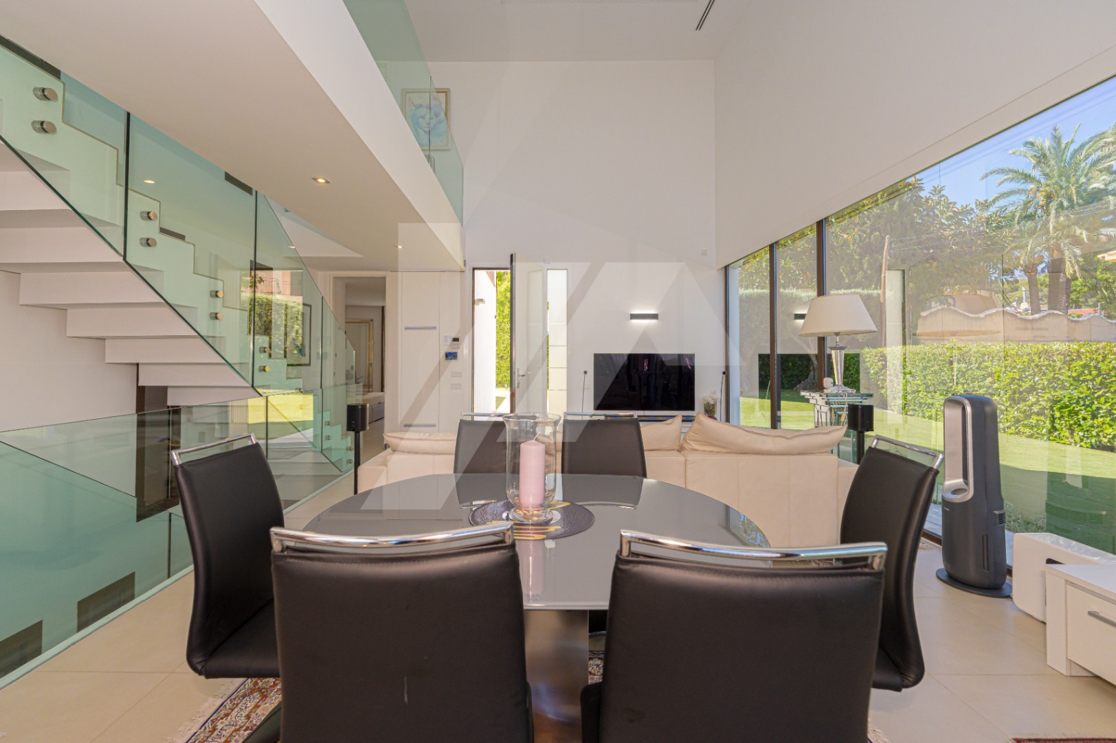 Villa moderna en venta en Moraira con vistas al mar, Costa Blanca.
