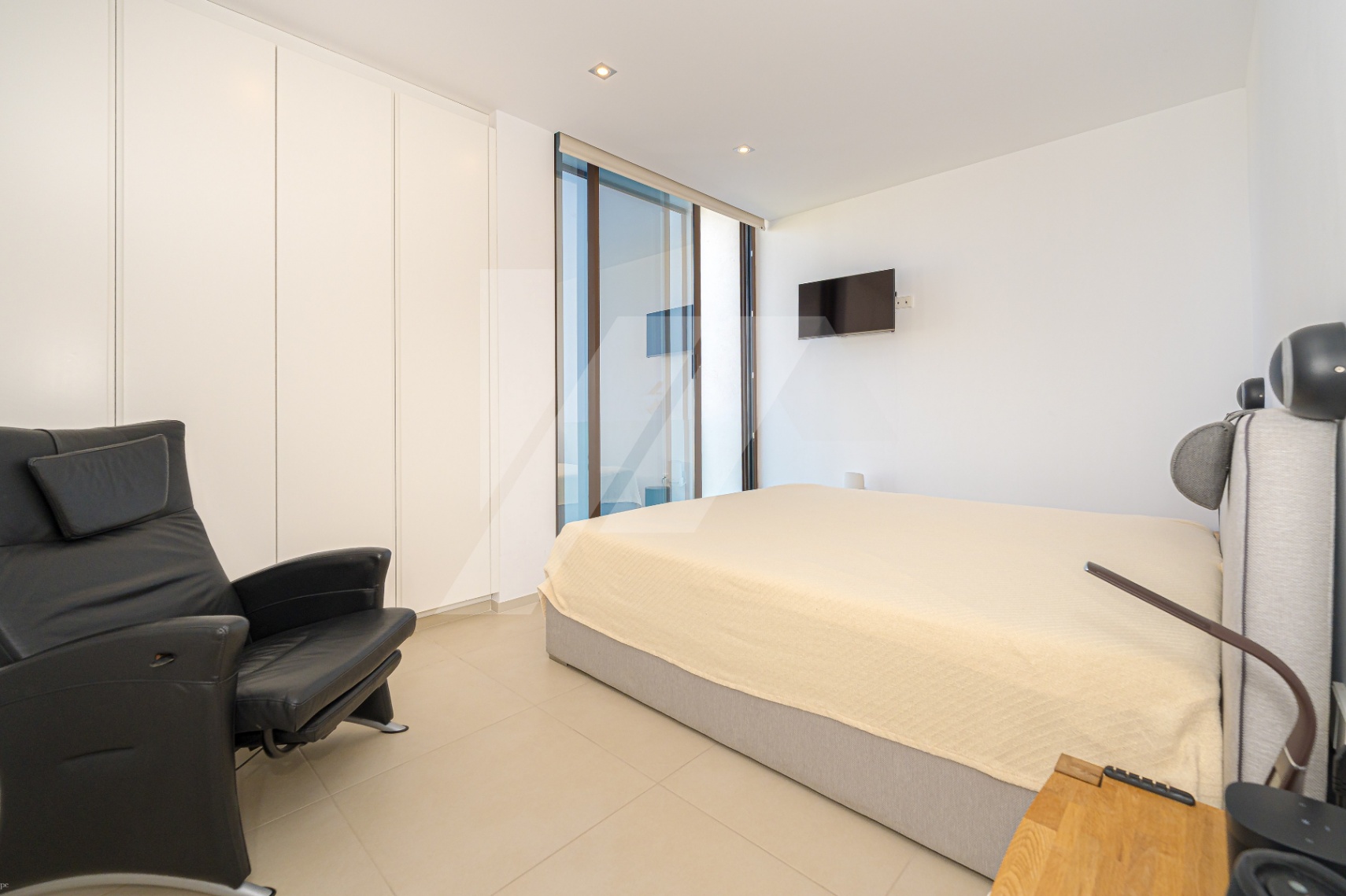 Villa moderna en venta en Moraira con vistas al mar, Costa Blanca.