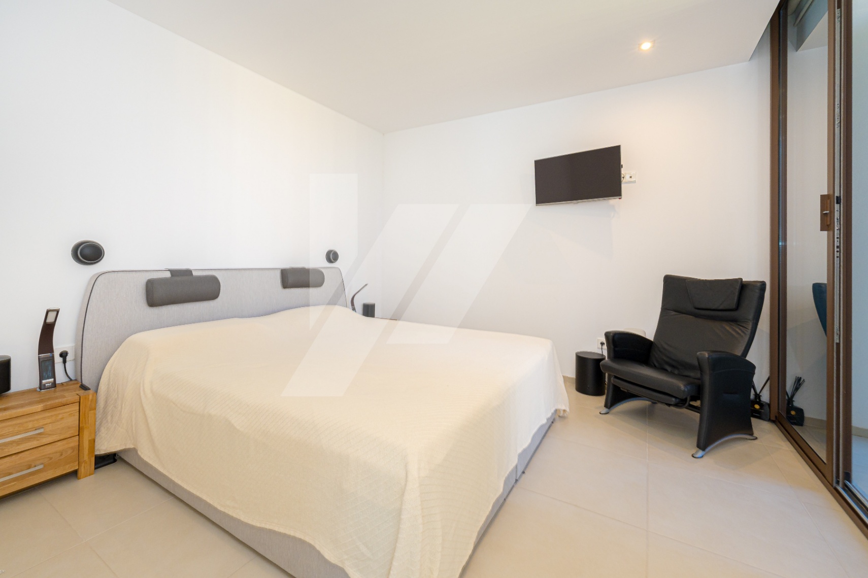Villa moderna en venta en Moraira con vistas al mar, Costa Blanca.