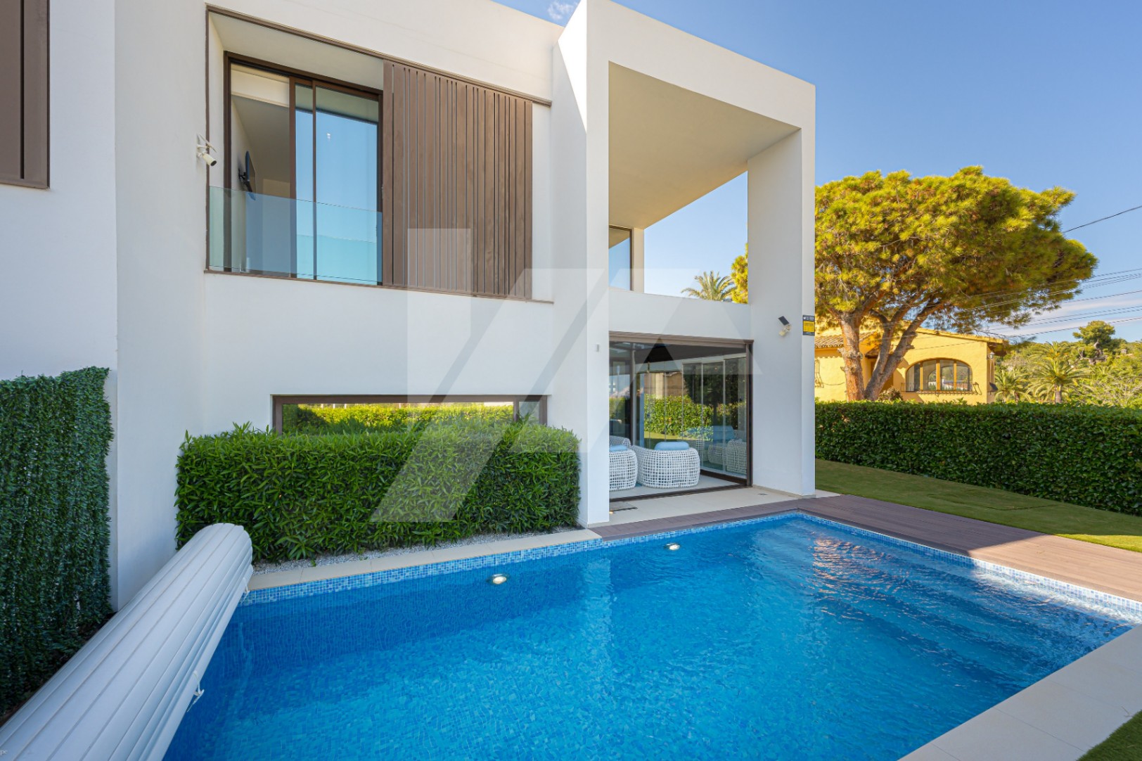 Villa moderna en venta en Moraira con vistas al mar, Costa Blanca.