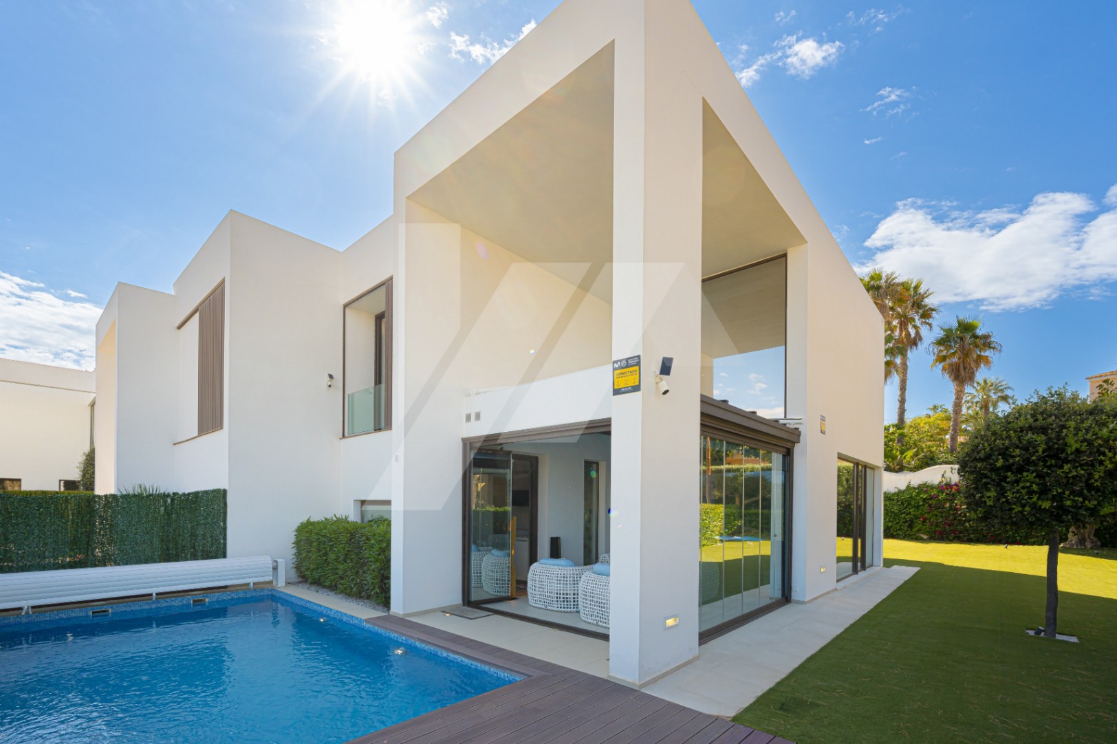 Villa moderna en venta en Moraira con vistas al mar, Costa Blanca.