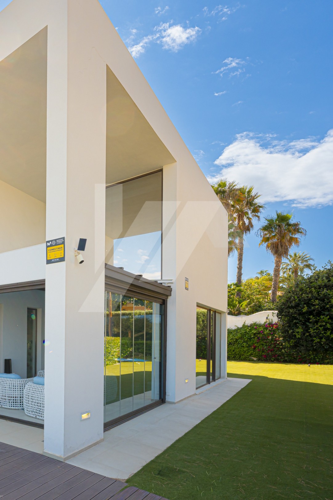 Villa moderna en venta en Moraira con vistas al mar, Costa Blanca.