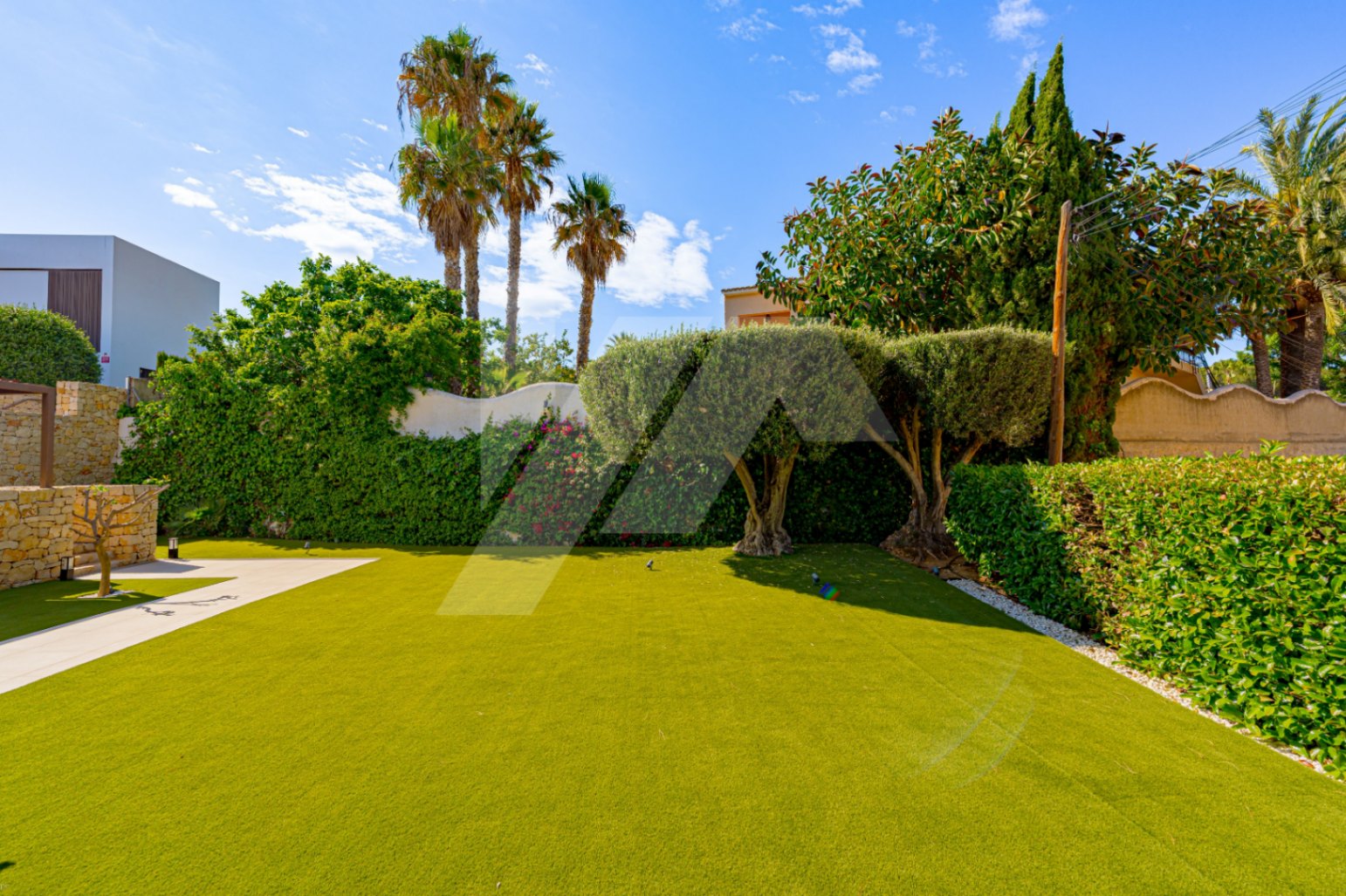Villa moderna en venta en Moraira con vistas al mar, Costa Blanca.