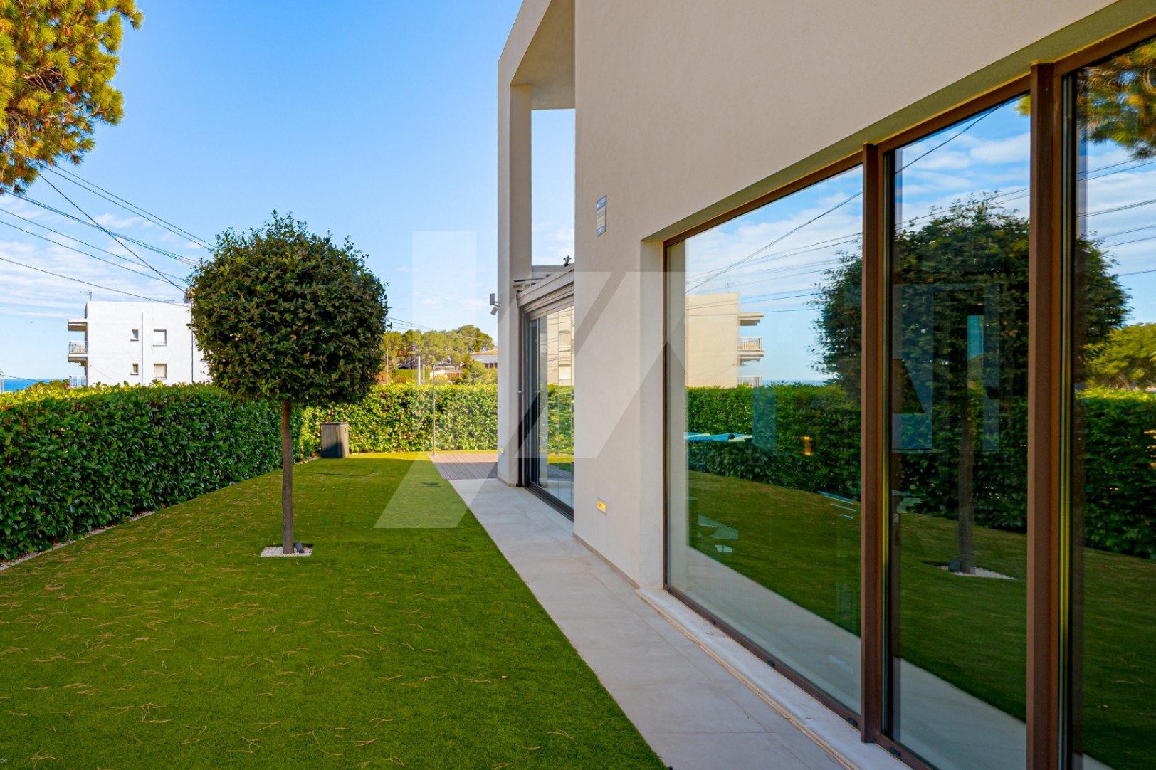 Villa moderna en venta en Moraira con vistas al mar, Costa Blanca.