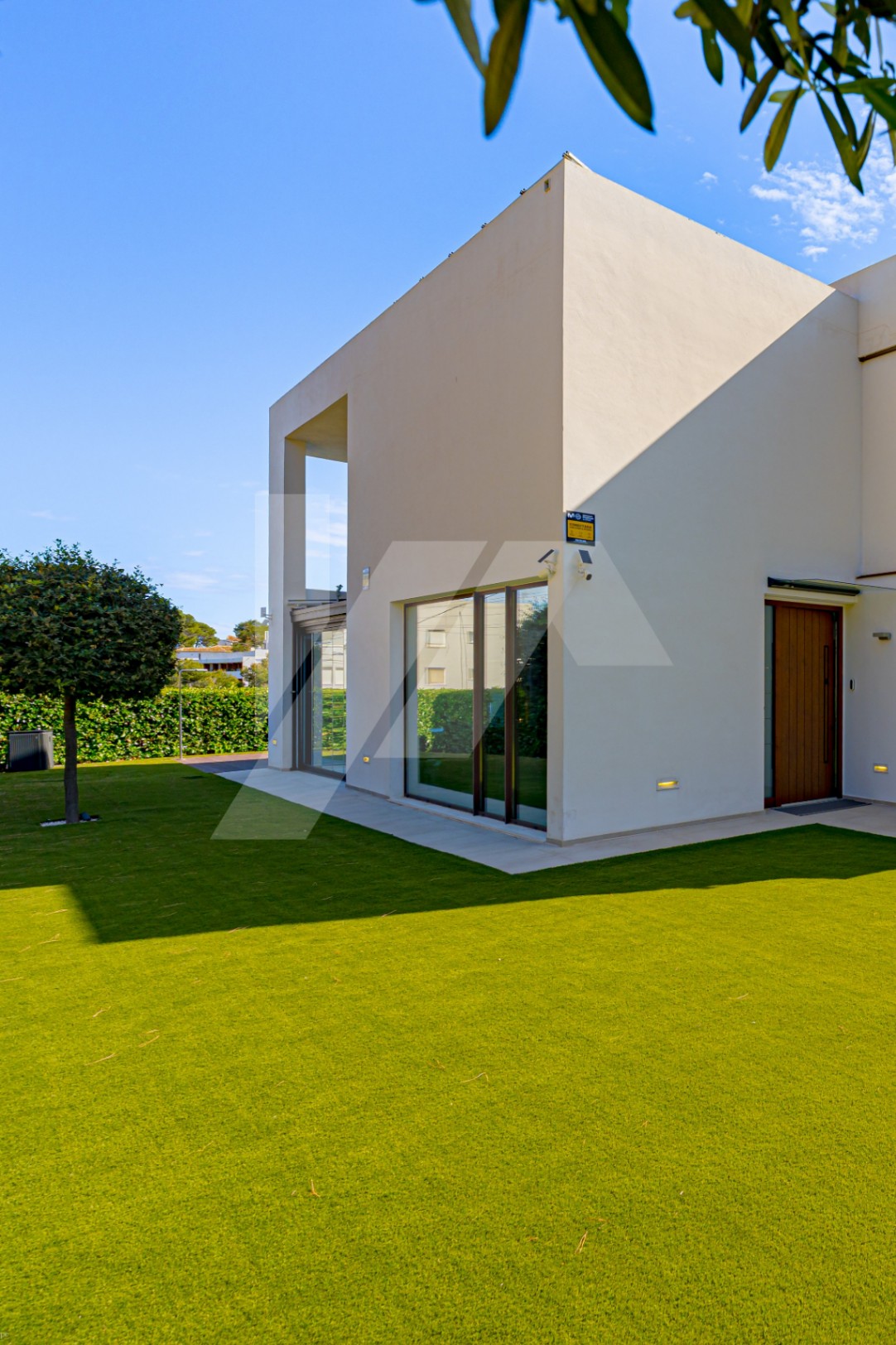 Villa moderna en venta en Moraira con vistas al mar, Costa Blanca.