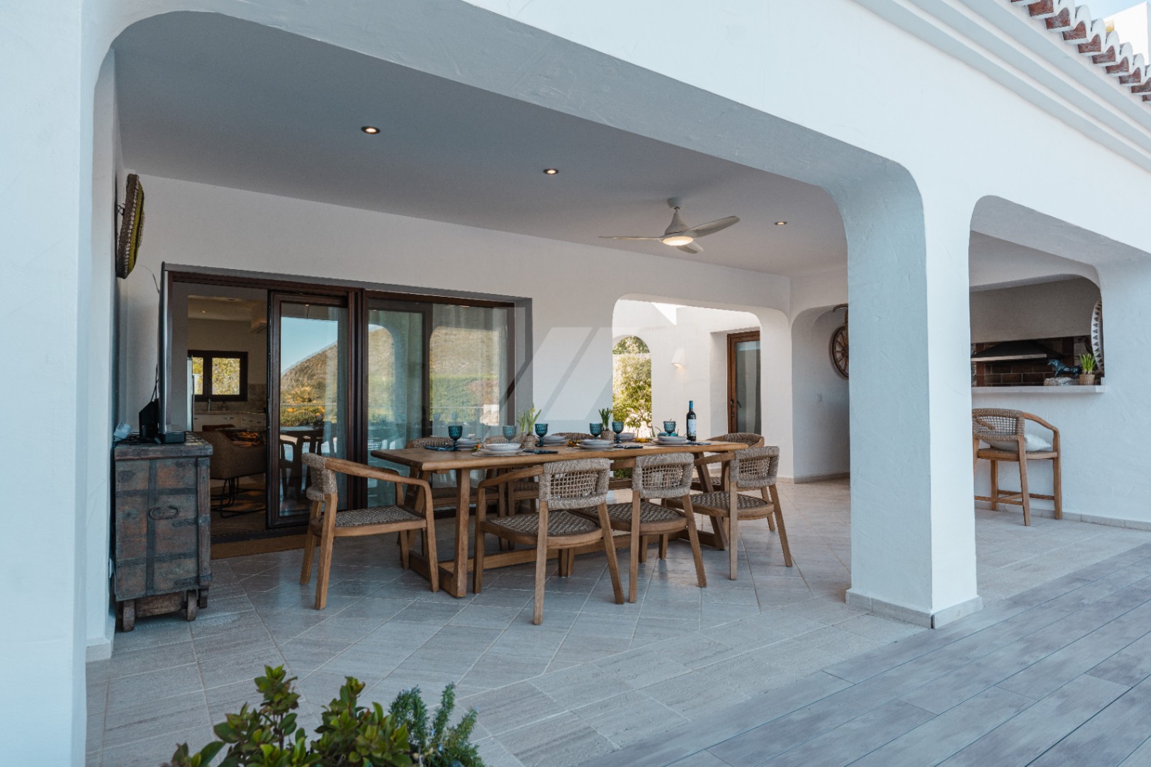 Villa de estilo Ibicenco en venta en Moraira, Costa Blanca.