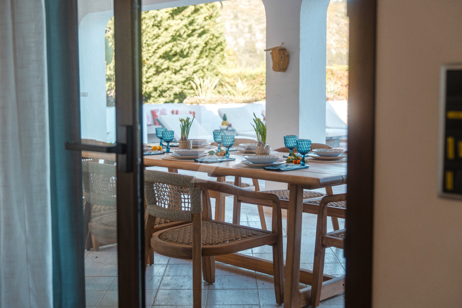 Villa de estilo Ibicenco en venta en Moraira, Costa Blanca.