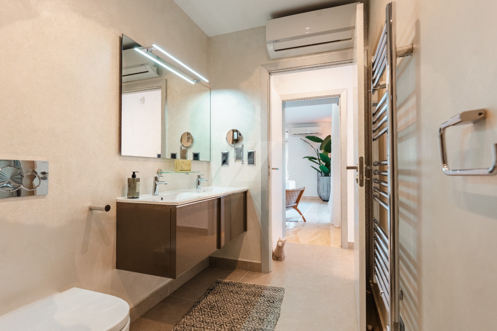 Villa de estilo Ibicenco en venta en Moraira, Costa Blanca.