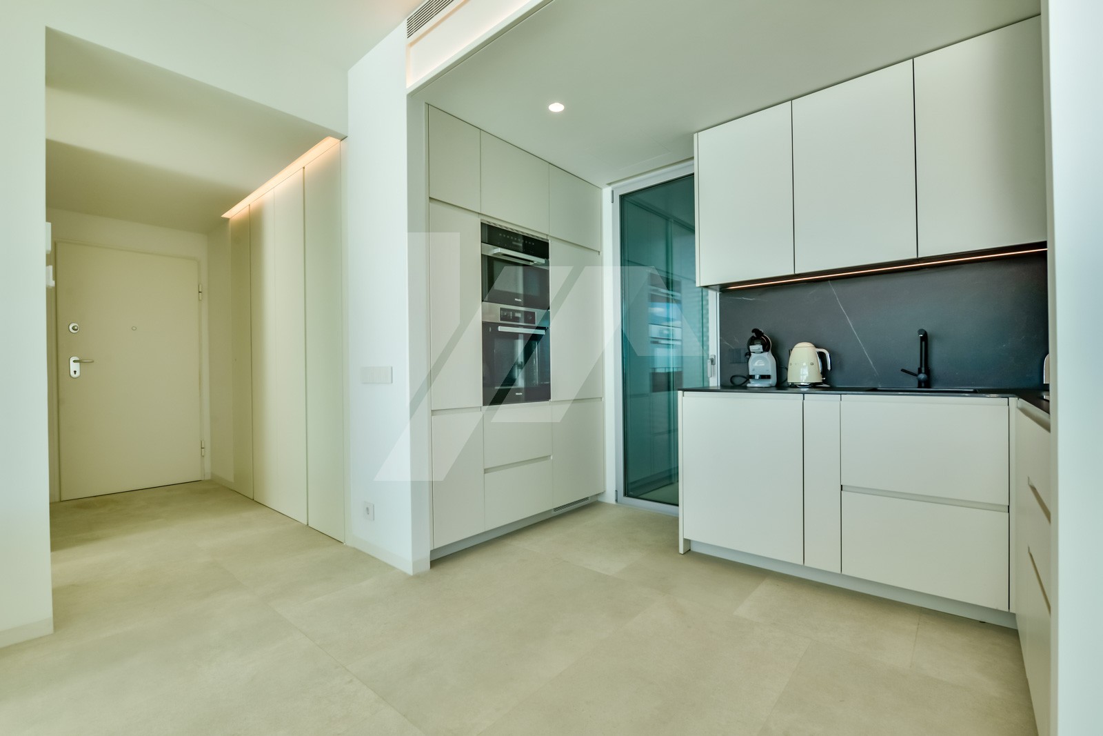 Exclusivo apartamento en venta primera línea de Calpe, Costa Blanca.