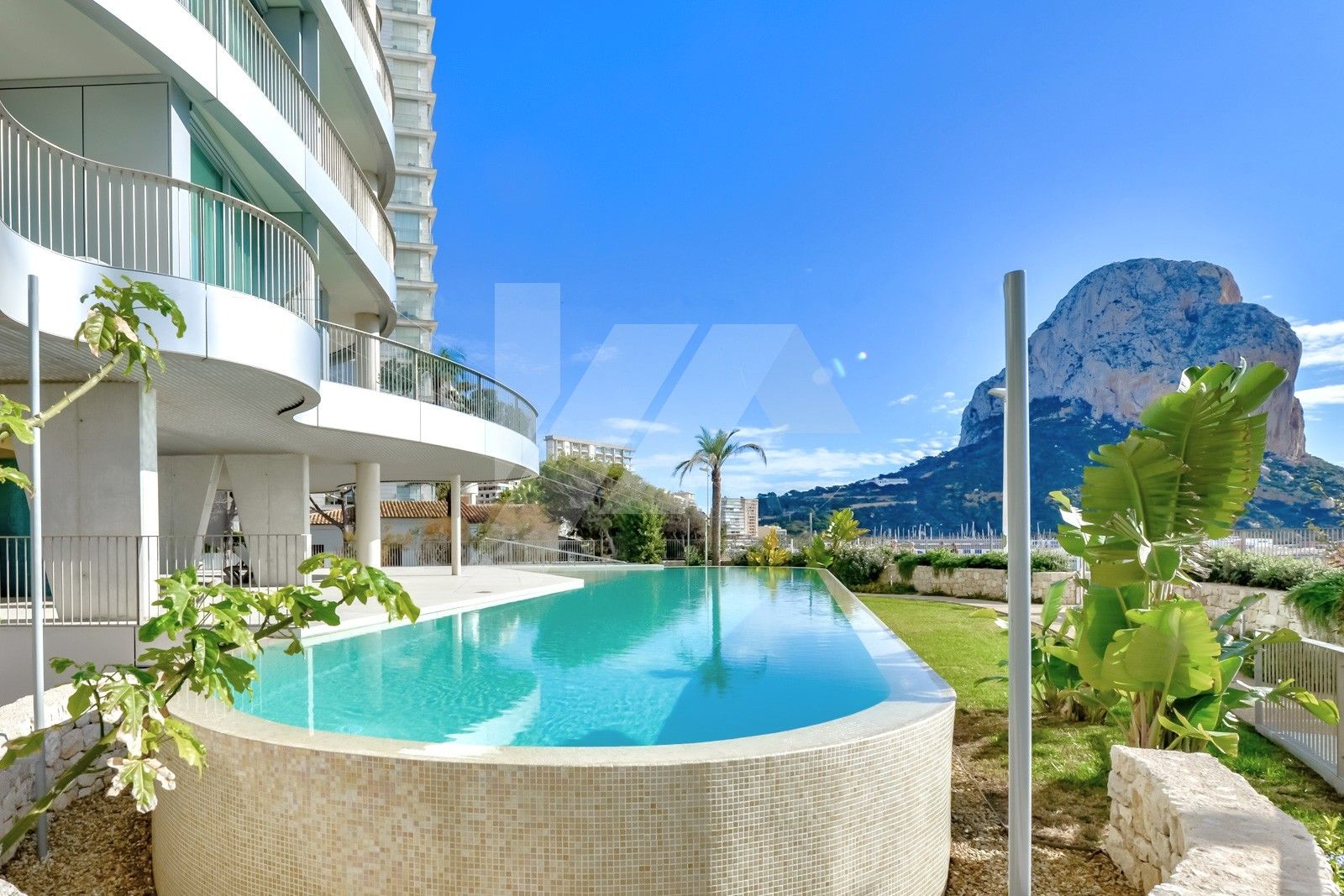 Exclusivo apartamento en venta primera línea de Calpe, Costa Blanca.