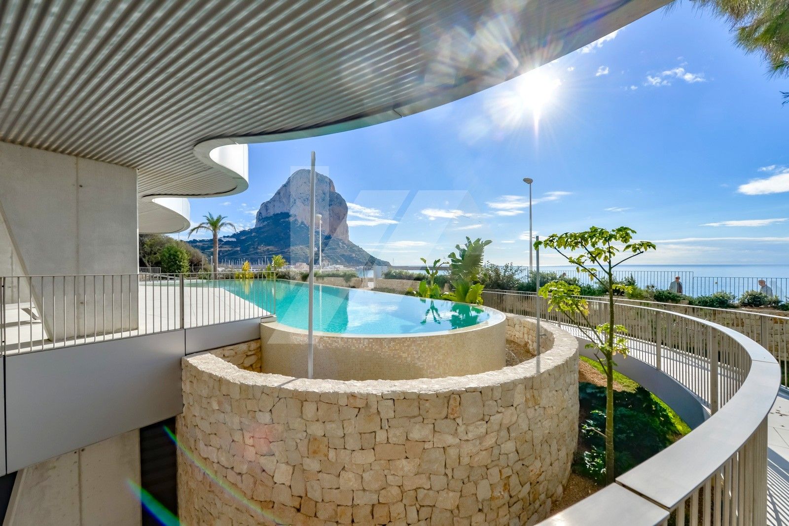 Exclusivo apartamento en venta primera línea de Calpe, Costa Blanca.