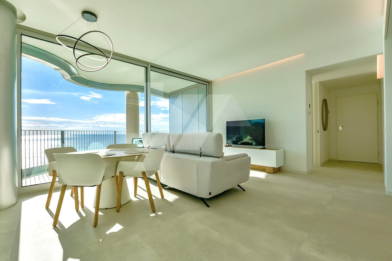 Exclusivo apartamento en venta primera línea de Calpe, Costa Blanca.