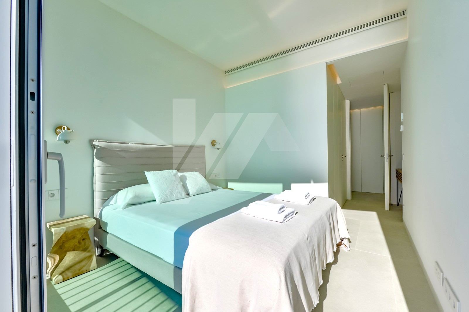 Exclusivo apartamento en venta primera línea de Calpe, Costa Blanca.