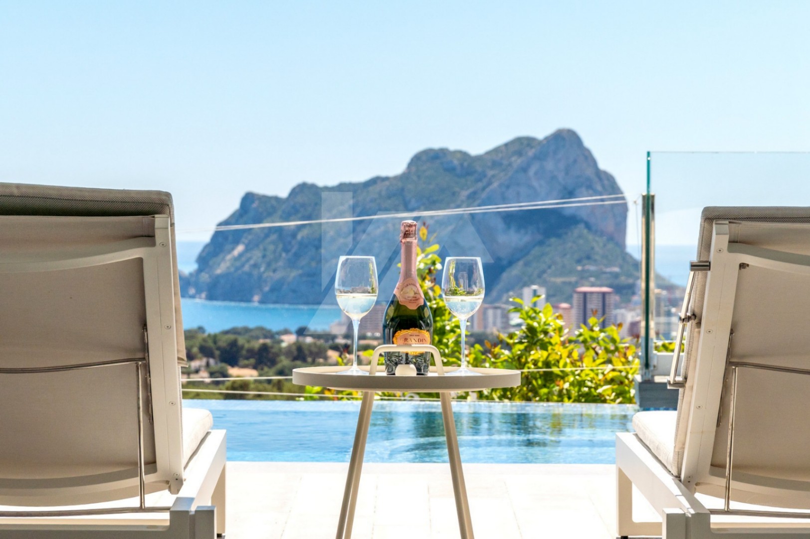 Villa de Lujo con vistas panorámicas al mar en venta en Benissa , Costa Blanca.