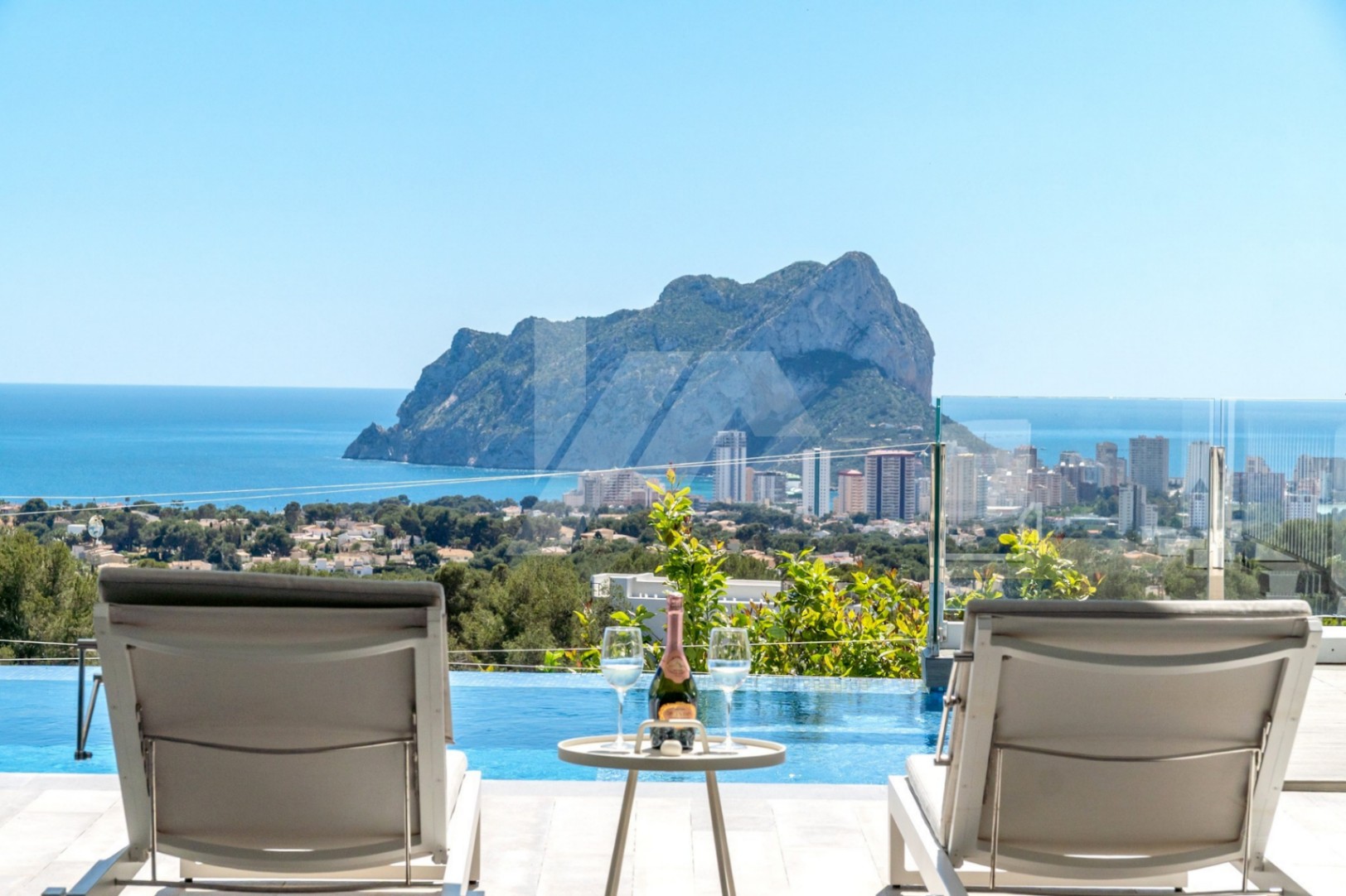 Villa de Lujo con vistas panorámicas al mar en venta en Benissa , Costa Blanca.