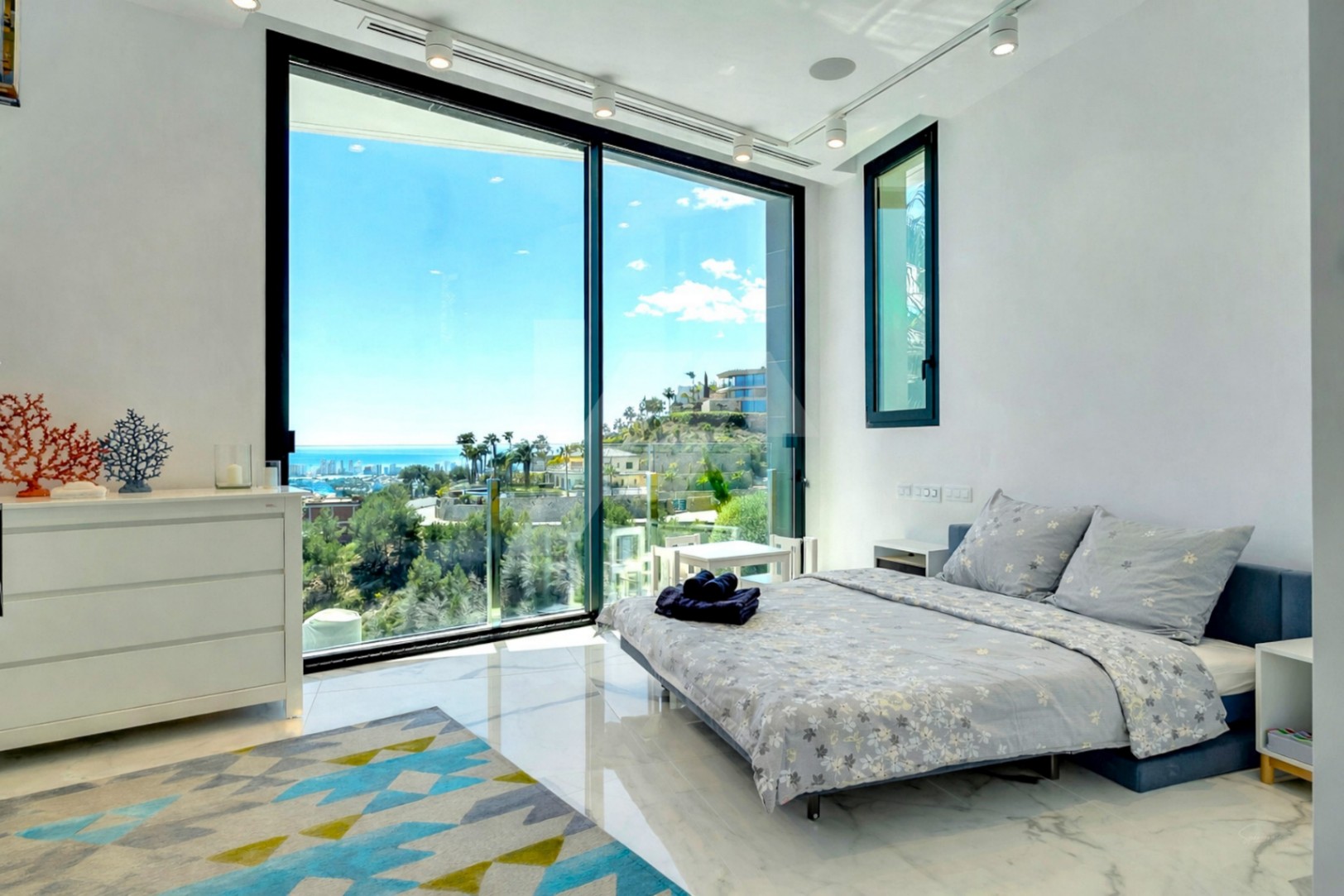 Villa de Lujo con vistas panorámicas al mar en venta en Benissa , Costa Blanca.
