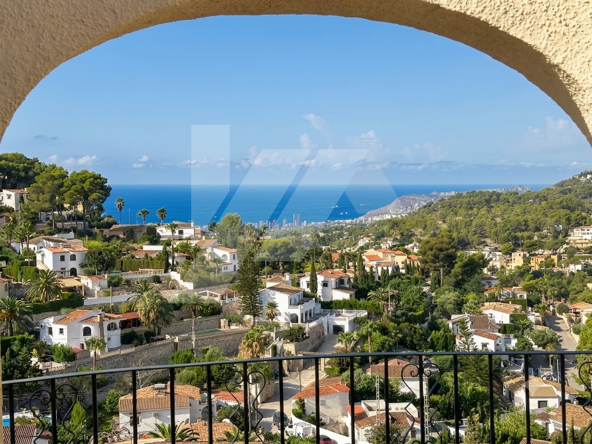Villa con vistas al mar en venta en Benissa Costa, Costa Blanca.