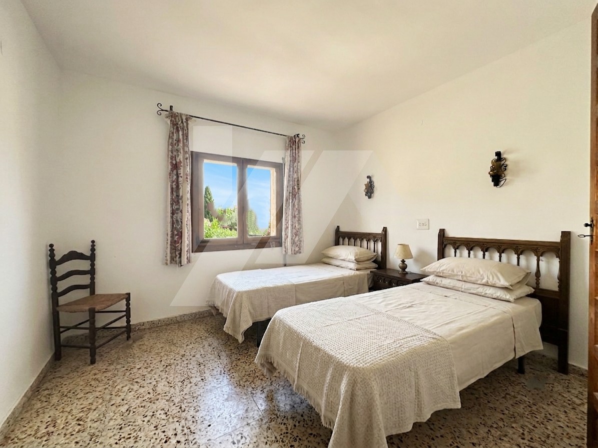 Villa con vistas al mar en venta en Benissa Costa, Costa Blanca.