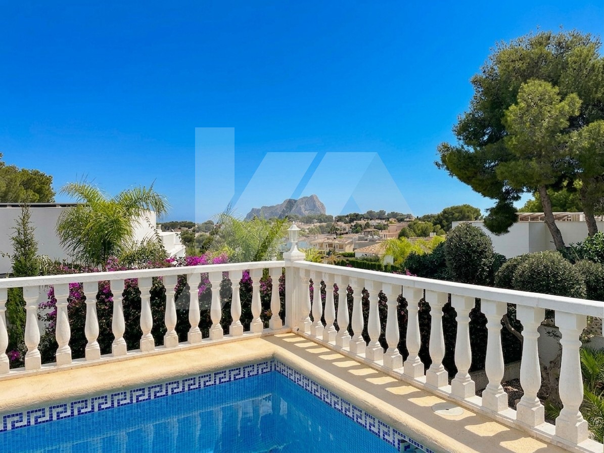 Villa en venta en Benissa con vistas al mar, Costa Blanca.