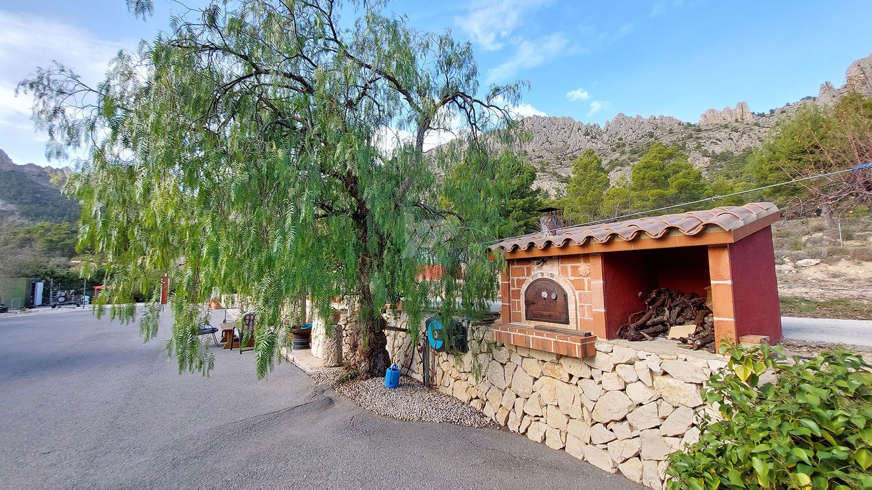 Finca rustica en venta con vistas al mar y montaña en Finestrat, Costa Blanca