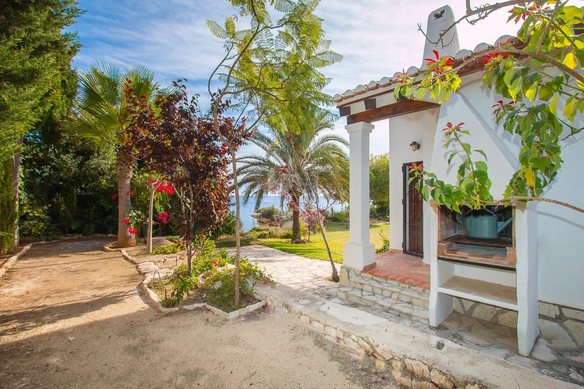 First line villa for sale in Moraira, Costa blanca.