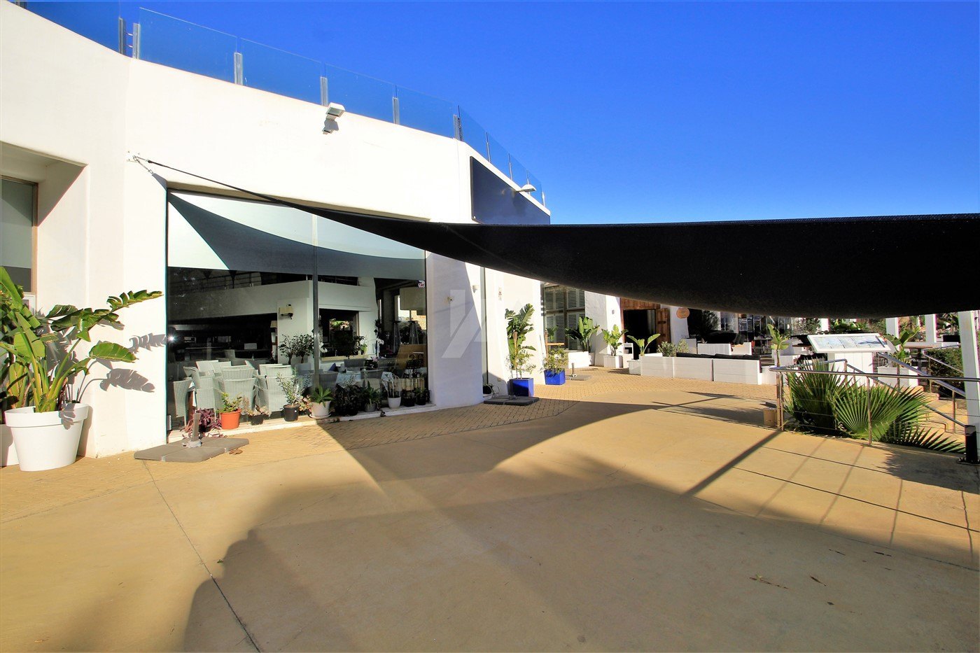 Commercial space for sale in Moraira, close to town.